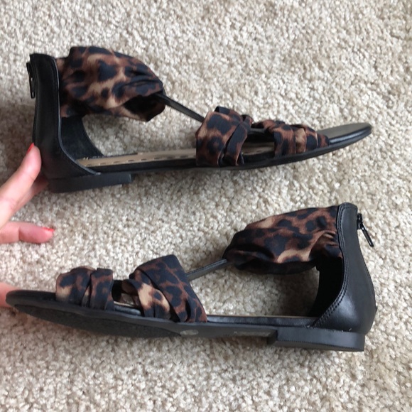 New! Alex Marie Leopard brown black flat sandal size 7 shoe - Picture 2 of 6